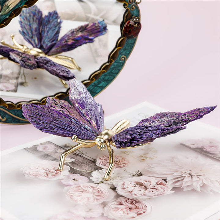 Decoración con forma de mariposa de turmalina natural morada galvanizada de Olivenorma