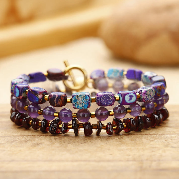 Pulsera de cuentas de piedra emperador violeta, amatista y granate de Olivenorma