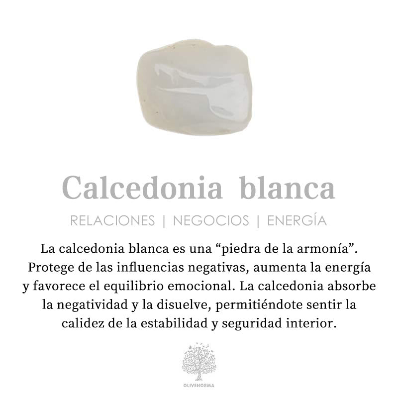 Collar con colgante de amuleto de mal de ojo de cristal natural de Olivenorma