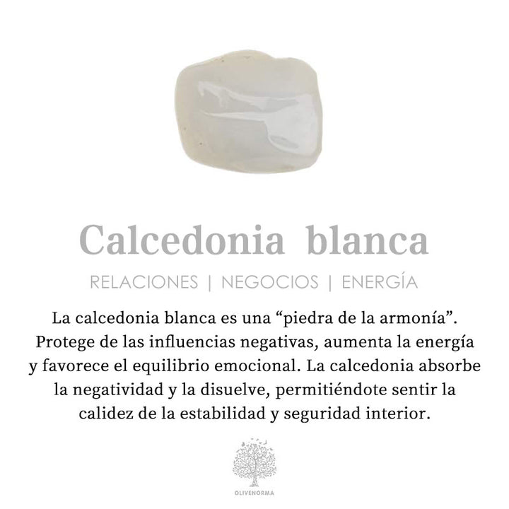 Collar con colgante de amuleto de mal de ojo de cristal natural de Olivenorma