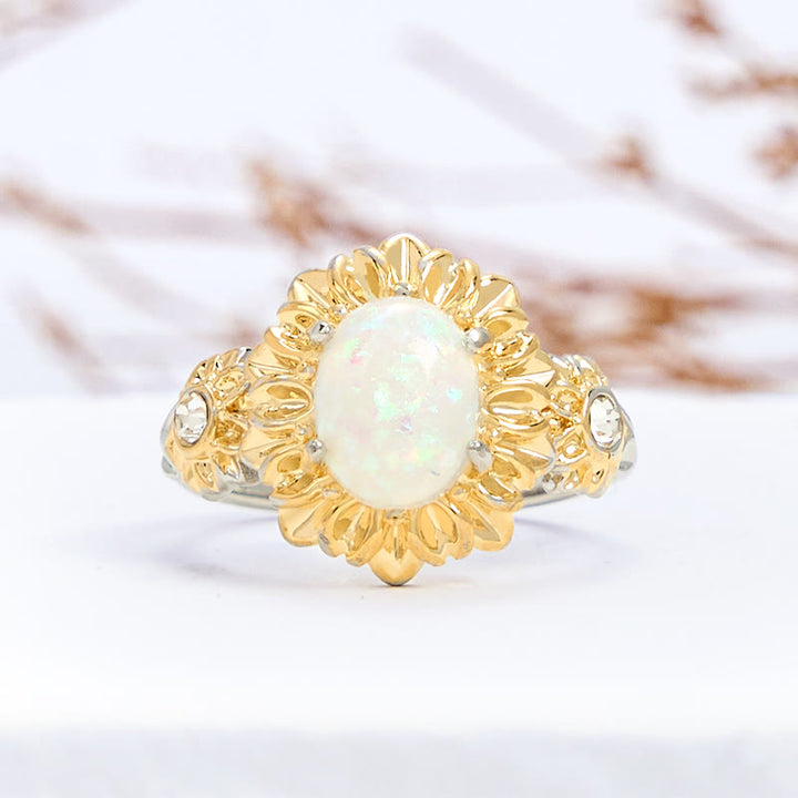 Anillo de girasol con ópalo de corte ovalado de Olivenorma