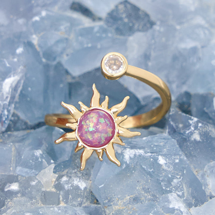 Anillo con efecto de sol y piedra de ojo de gato de ópalo rosa de Olivenorma