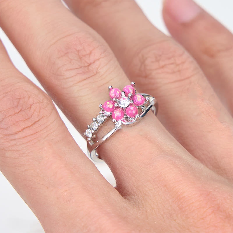 Anillo con forma de flor de ópalo de Olivenorma