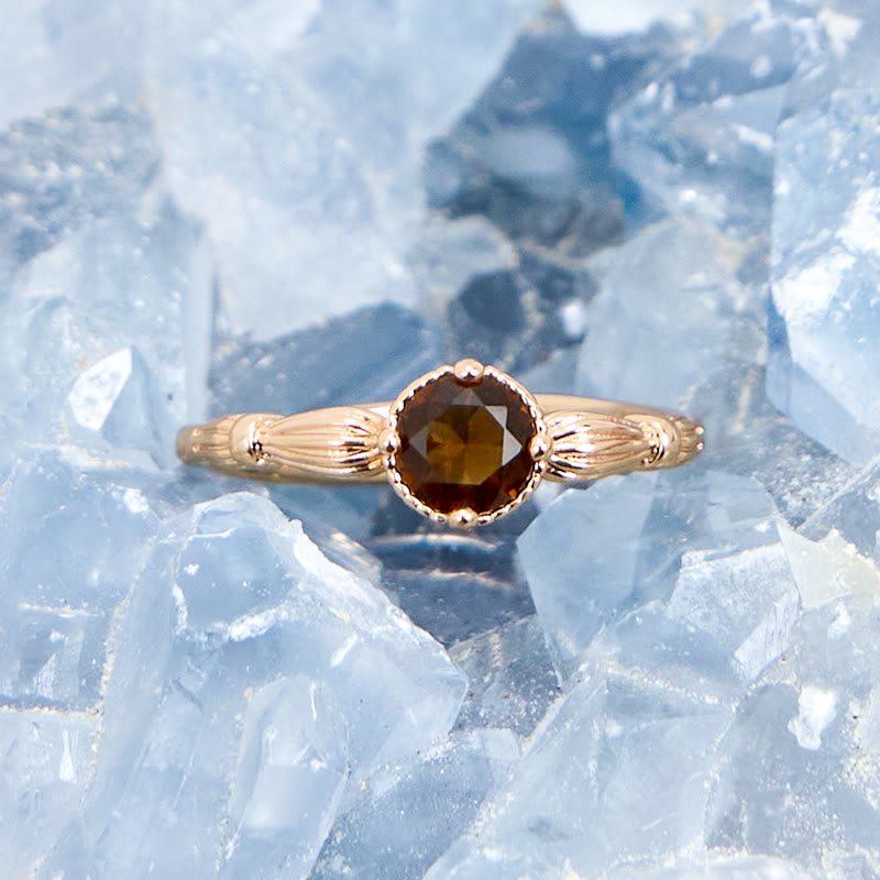 Anillo fino de cuarzo ahumado simple de Olivenorma