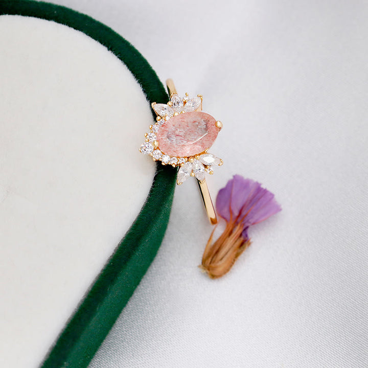 Anillo con corona de flores de cuarzo fresa natural de Olivenorma