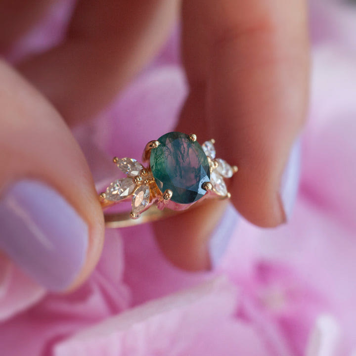 Anillo de hoja de circón y ágata musgosa de corte ovalado de Olivenorma