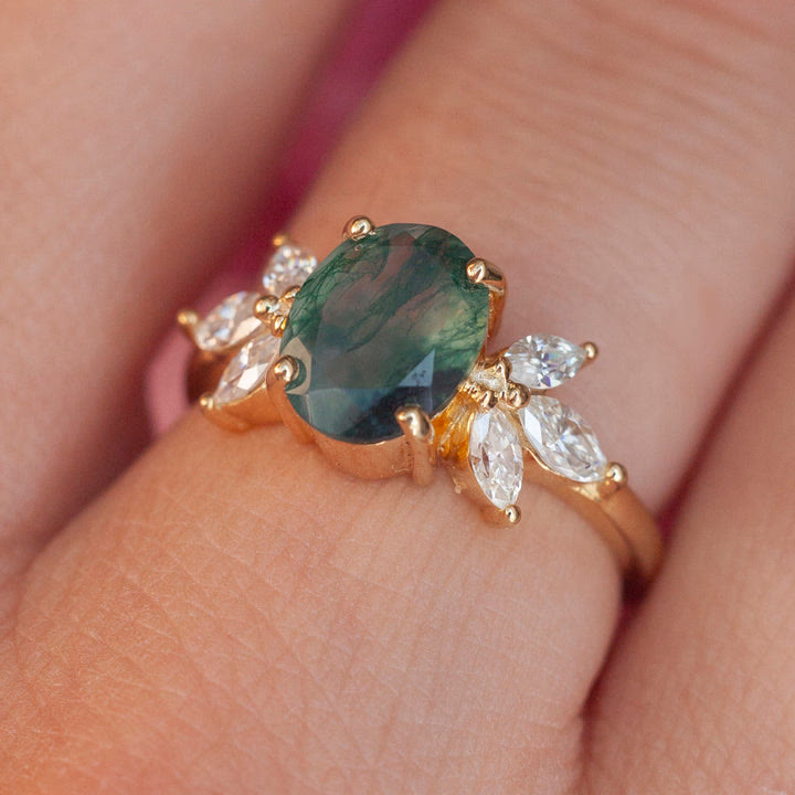 Anillo de hoja de circón y ágata musgosa de corte ovalado de Olivenorma