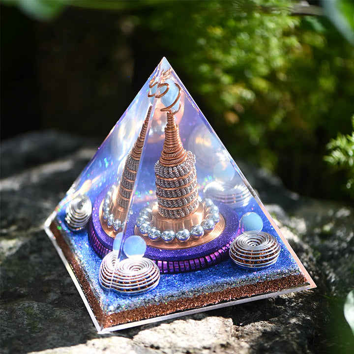Pirámide de orgón de aguamarina opalita con esfera celestial de Olivenorma