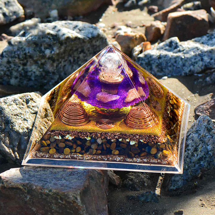 Pirámide de orgón de ojo de tigre de piedra solar "cazadora de fortunas" de Olivenorma