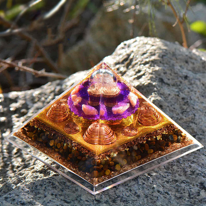 Pirámide de orgón de ojo de tigre de piedra solar "cazadora de fortunas" de Olivenorma