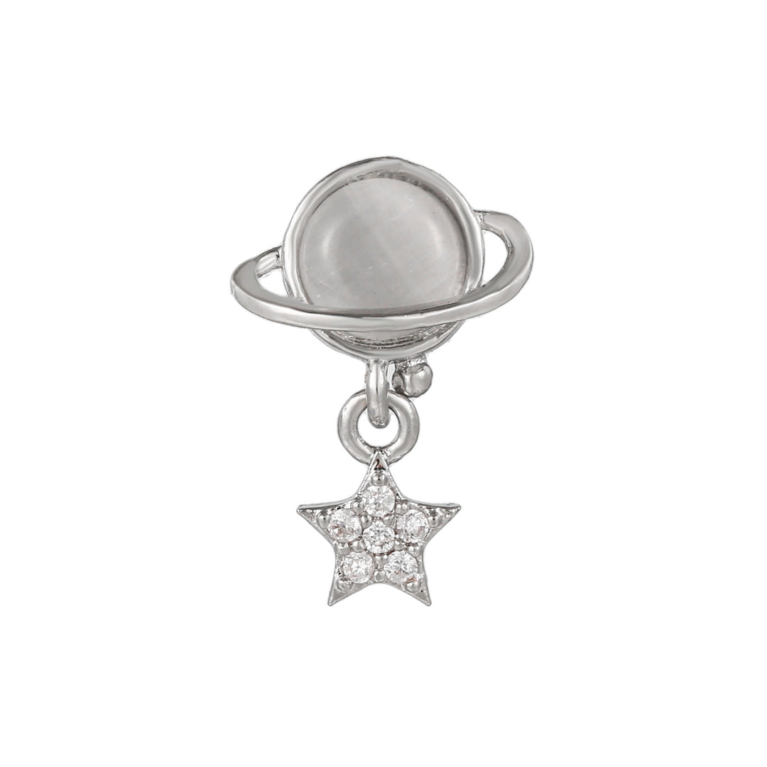 Pendientes de plata con incrustaciones de circonitas y bonito diseño de Olivenorma