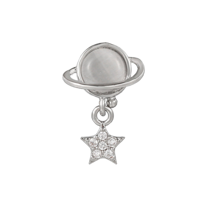 Pendientes de plata con incrustaciones de circonitas y bonito diseño de Olivenorma