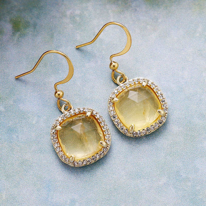 Pendientes de cristal natural de talla cuadrada de Olivenorma