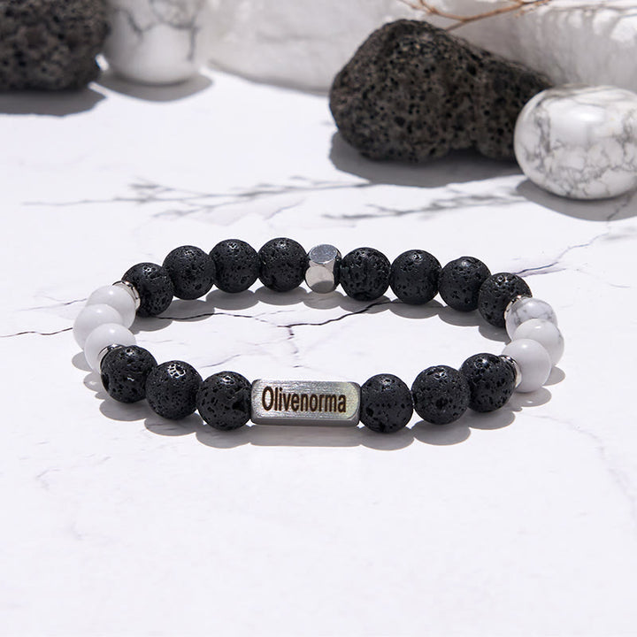 Pulsera grabada con cuentas de piedra natural de Olivenorma
