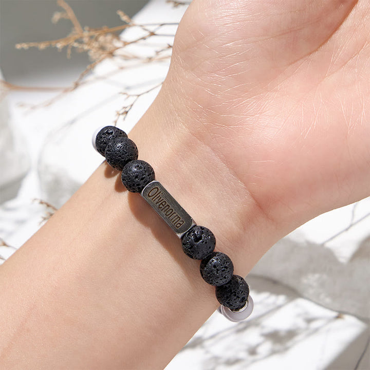Pulsera grabada con cuentas de piedra natural de Olivenorma