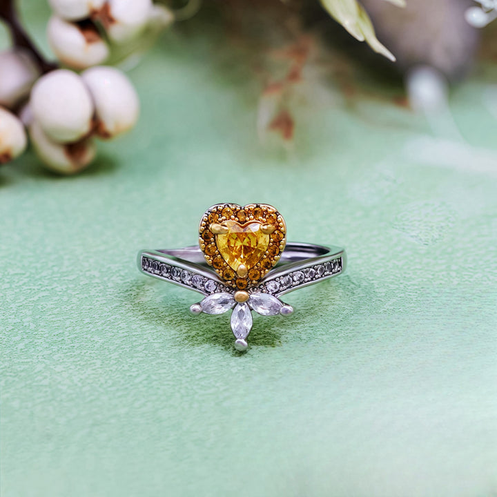 Anillo de corona de citrino y circonita blanca en forma de corazón de Olivenorma