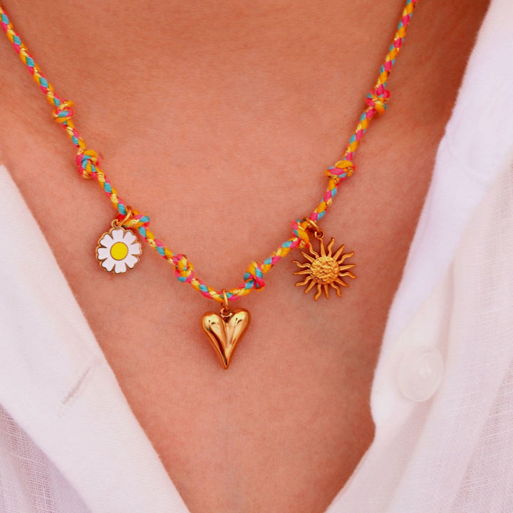 Collar con colgante de piedra natural de cuerda trenzada de colores de Olivenorma