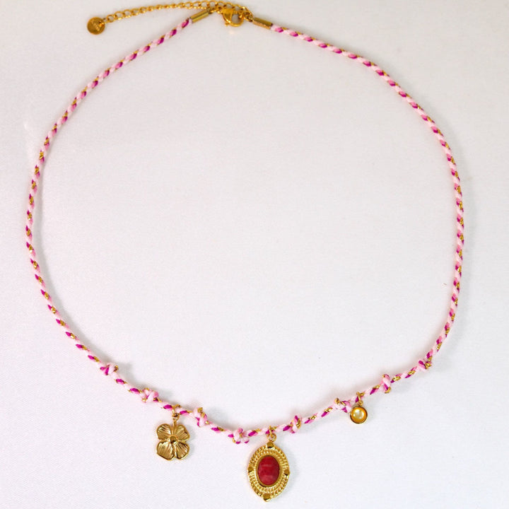 Collar con colgante de piedra natural de cuerda trenzada de colores de Olivenorma