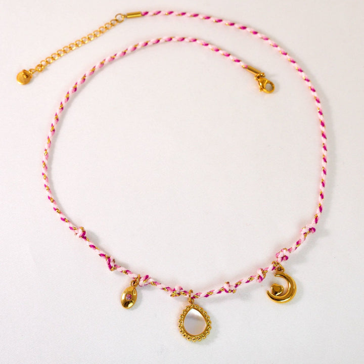 Collar con colgante de piedra natural de cuerda trenzada de colores de Olivenorma