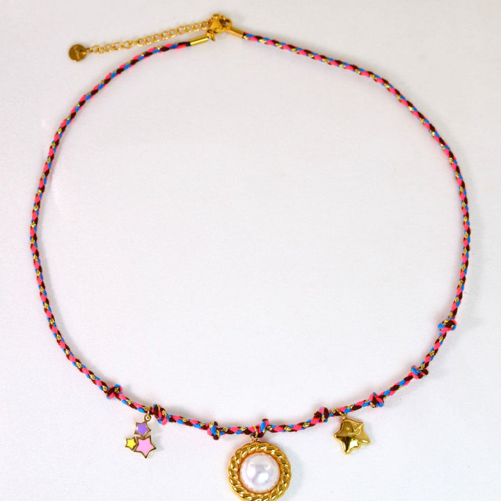 Collar con colgante de piedra natural de cuerda trenzada de colores de Olivenorma