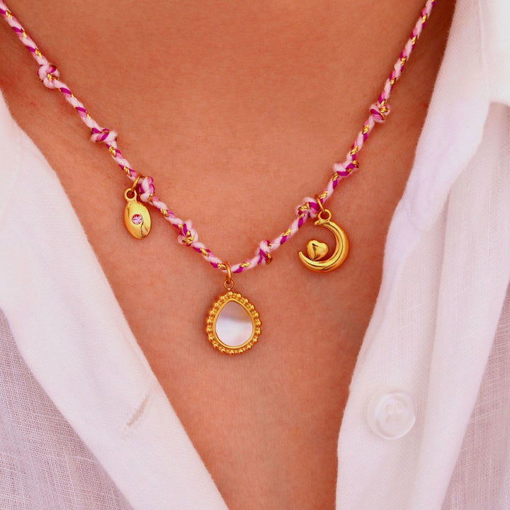 Collar con colgante de piedra natural de cuerda trenzada de colores de Olivenorma