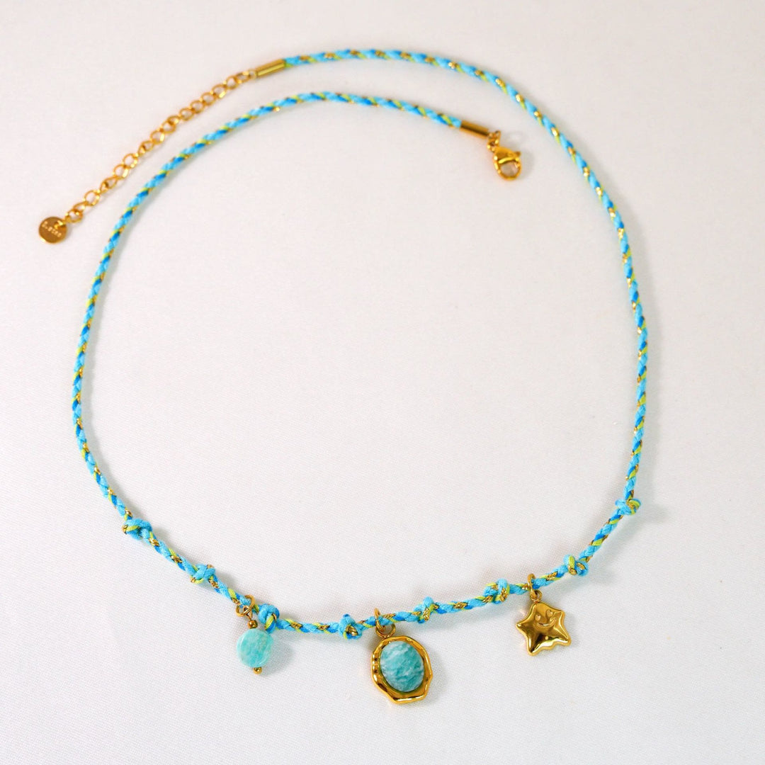Collar con colgante de piedra natural de cuerda trenzada de colores de Olivenorma