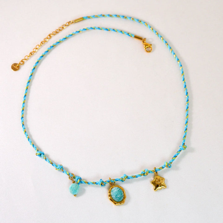 Collar con colgante de piedra natural de cuerda trenzada de colores de Olivenorma