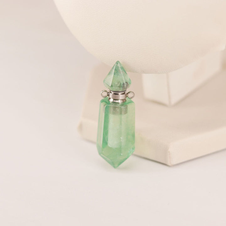 Collar con difusor de aceites esenciales en forma de botella con forma de columna hexagonal de Olivenorma