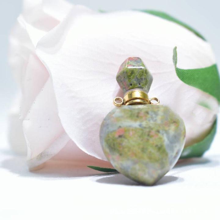 Collar con difusor de aceites esenciales de cristal Olivenorma Love Bottle