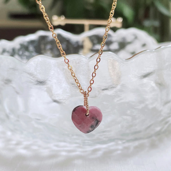 Collar de acero y titanio con corte de corazón de cristal natural de Olivenorma