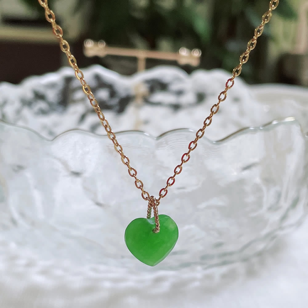 Collar de acero y titanio con corte de corazón de cristal natural de Olivenorma