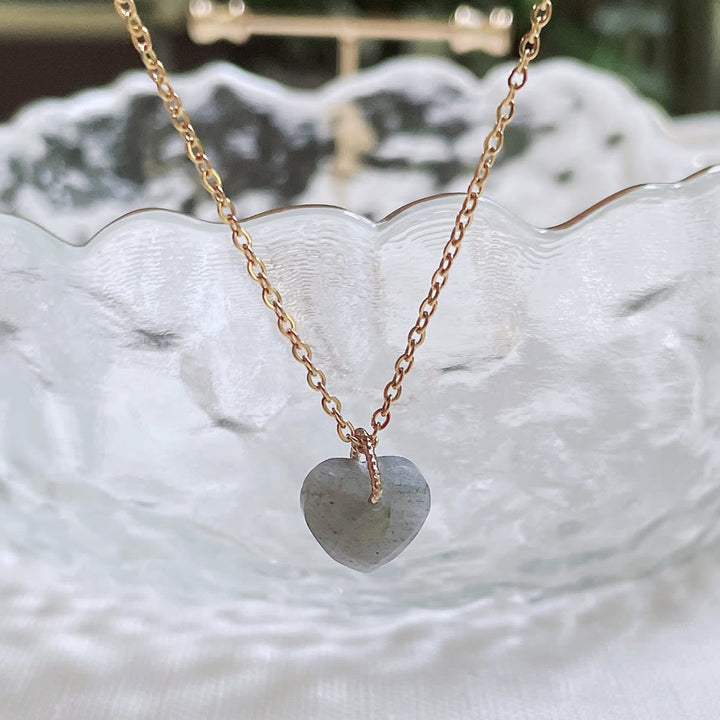 Collar de acero y titanio con corte de corazón de cristal natural de Olivenorma