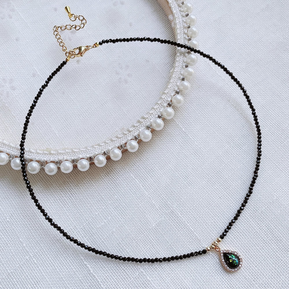 Collar con colgante de ópalo verde Olivenorma y cuentas de obsidiana