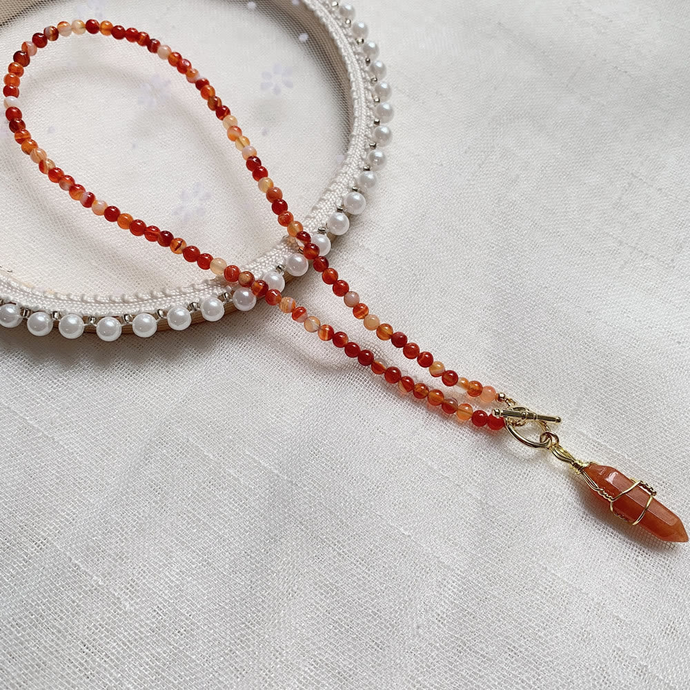 Collar de cuentas de piedra natural con colgante de columna hexagonal de Olivenorma