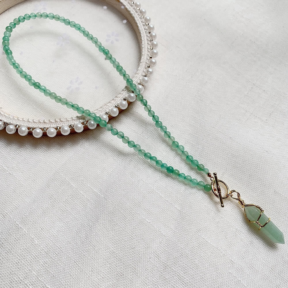 Collar de cuentas de piedra natural con colgante de columna hexagonal de Olivenorma