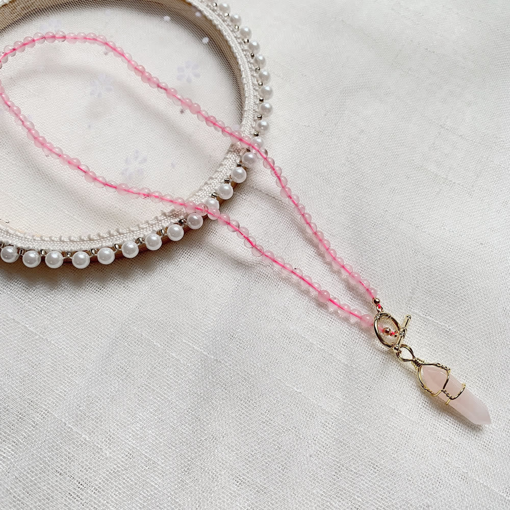 Collar de cuentas de piedra natural con colgante de columna hexagonal de Olivenorma