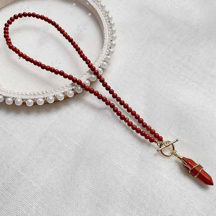 Collar de cuentas de piedra natural con colgante de columna hexagonal de Olivenorma