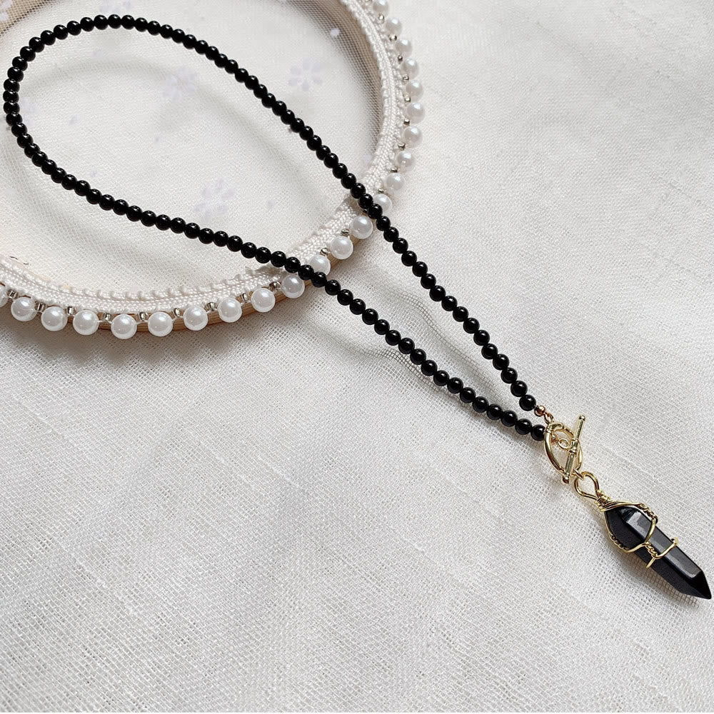 Collar de cuentas de piedra natural con colgante de columna hexagonal de Olivenorma
