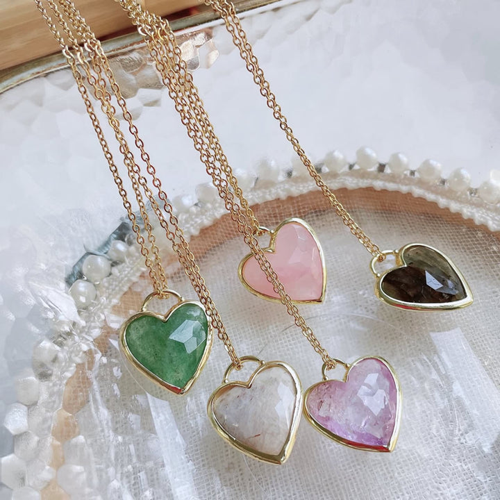 Collar de acero inoxidable con colgante de corazón de cristal de Olivenorma