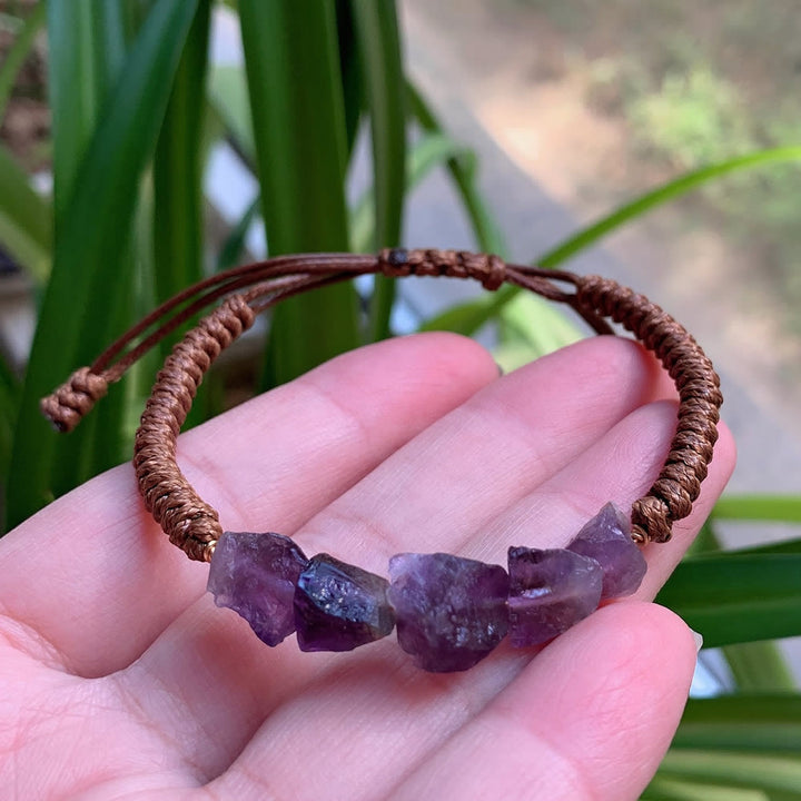 Pulsera trenzada con elementos naturales irregulares de Olivenorma