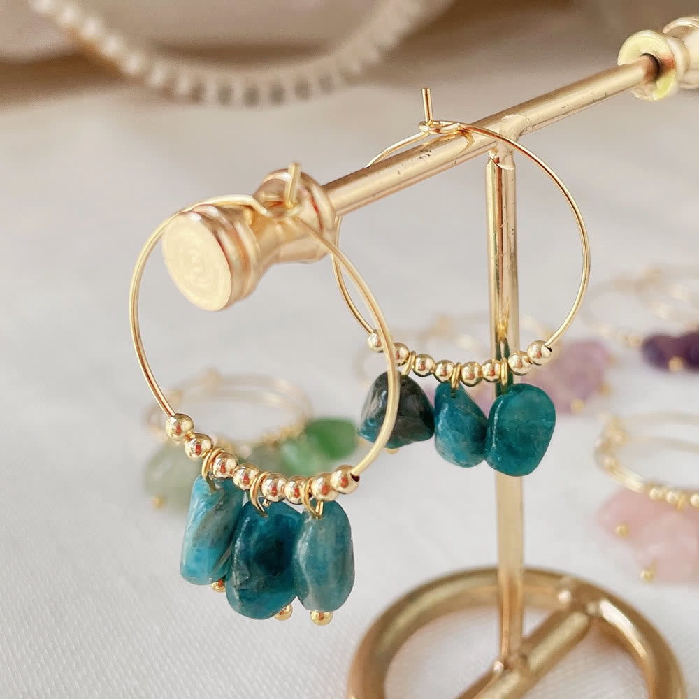 Pendientes de acero y titanio con colgante de cristal triturado natural de Olivenorma