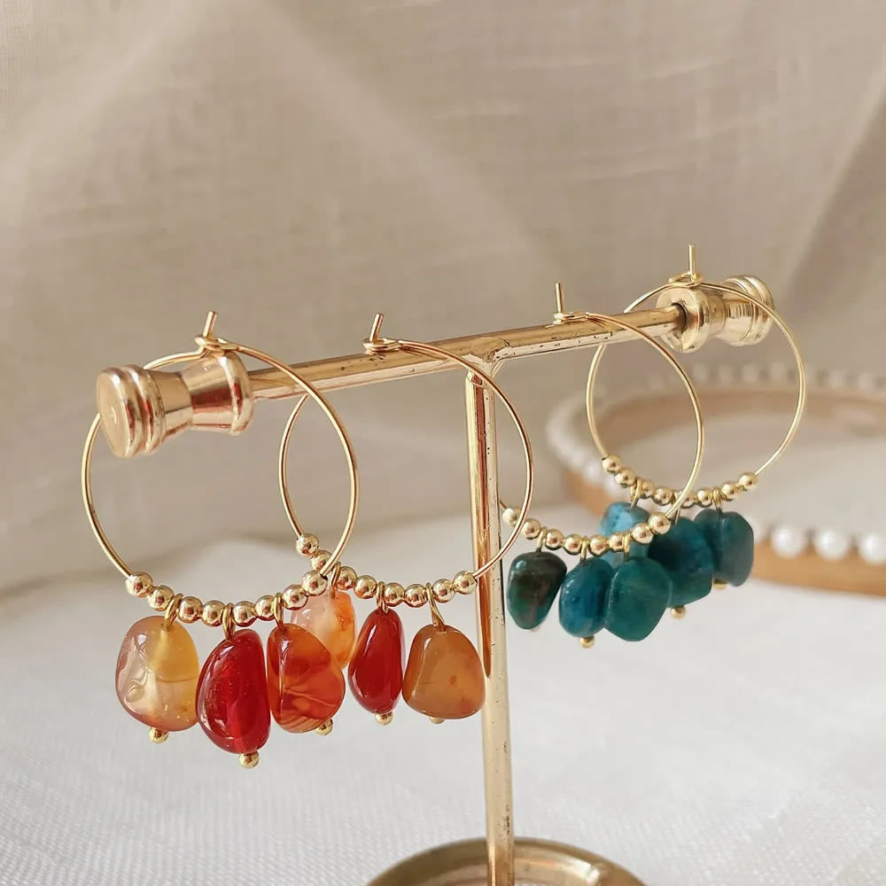 Pendientes de acero y titanio con colgante de cristal triturado natural de Olivenorma