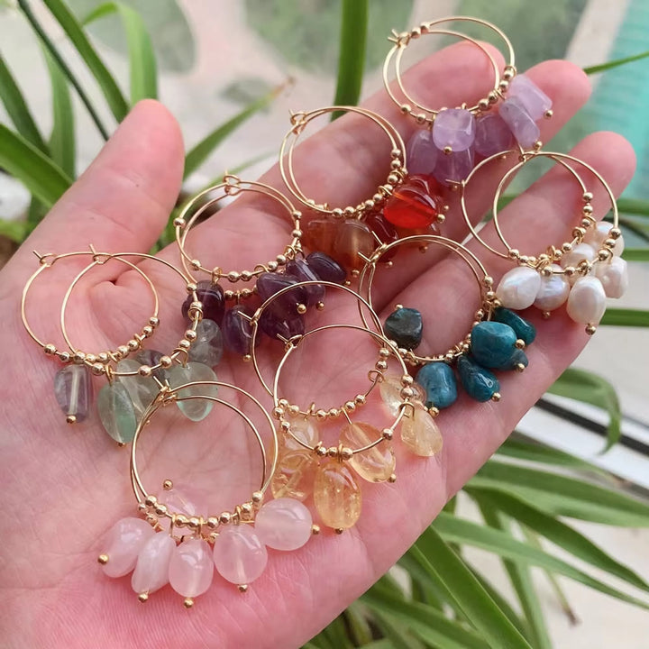 Pendientes de acero y titanio con colgante de cristal triturado natural de Olivenorma