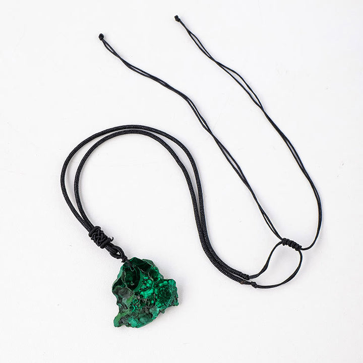 Collar con colgante de malaquita natural irregular de Olivenorma