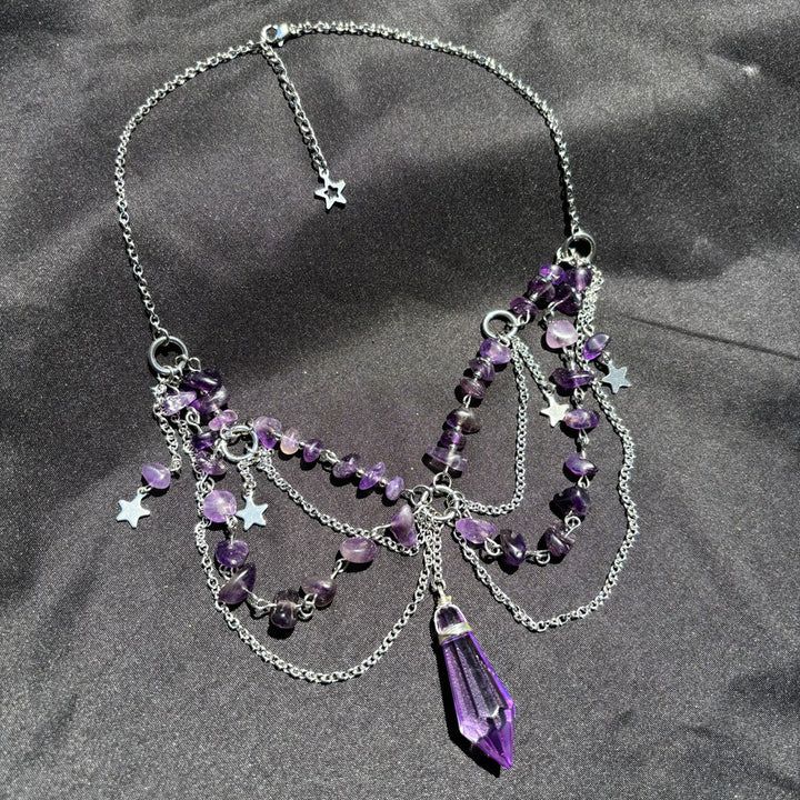 Gargantilla con colgante de estrella de Olivenorma con capas de piedra natural