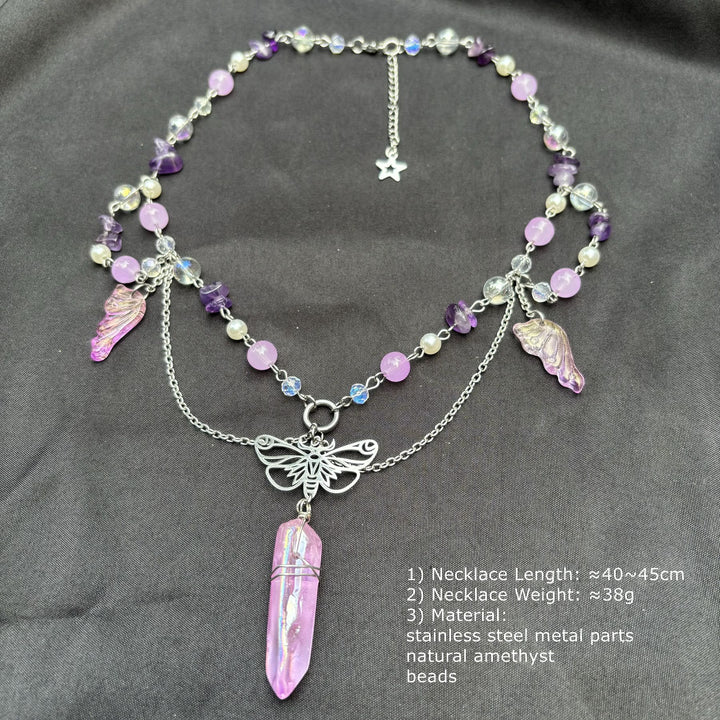 Gargantilla Olivenorma con mariposas en capas de cristal rosa amatista