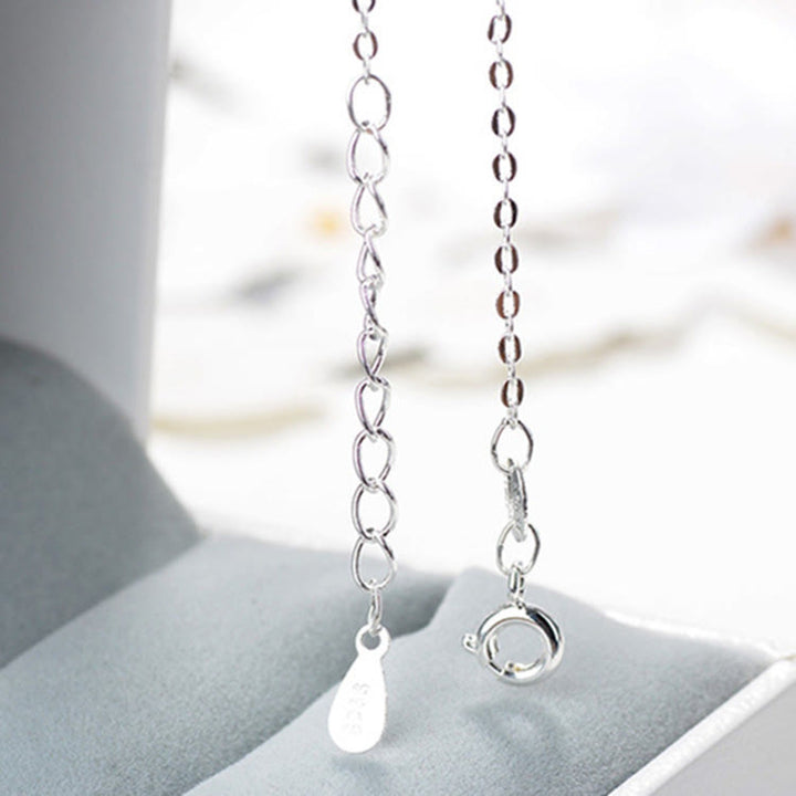 Pulsera con colgante de gato y piedra lunar de plata de Olivenorma