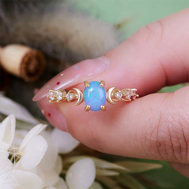 Anillo de doble luna con ópalo natural de Olivenorma