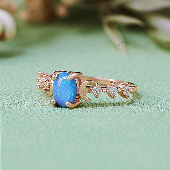 Anillo de doble luna con ópalo natural de Olivenorma