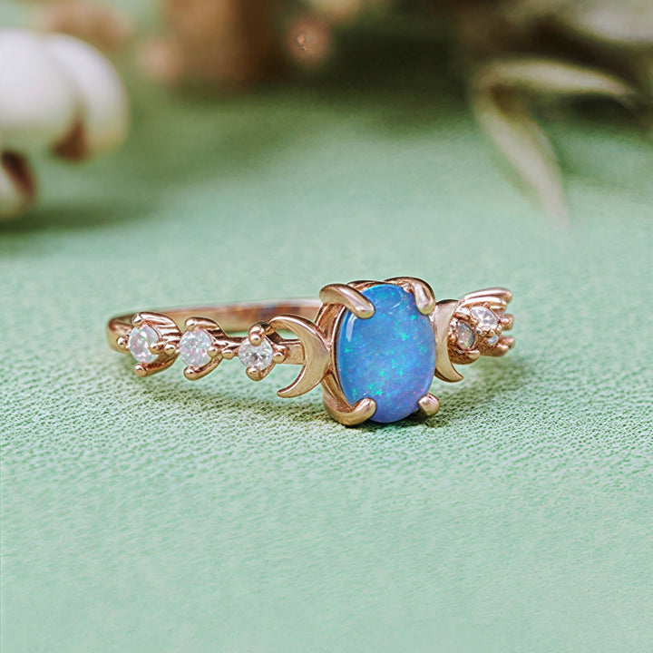 Anillo de doble luna con ópalo natural de Olivenorma